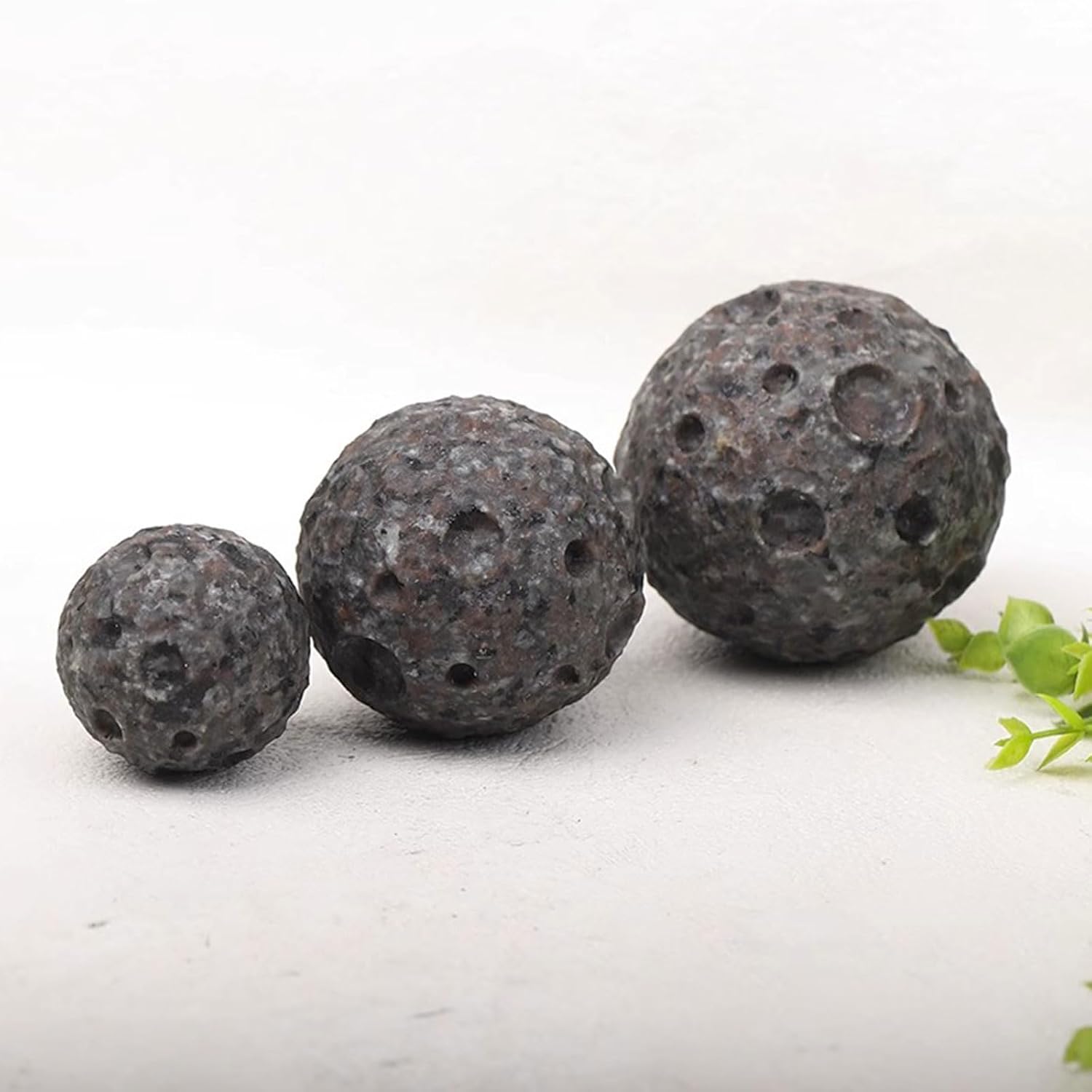 Yooperlite Crystal Ball with Stand - 10cm