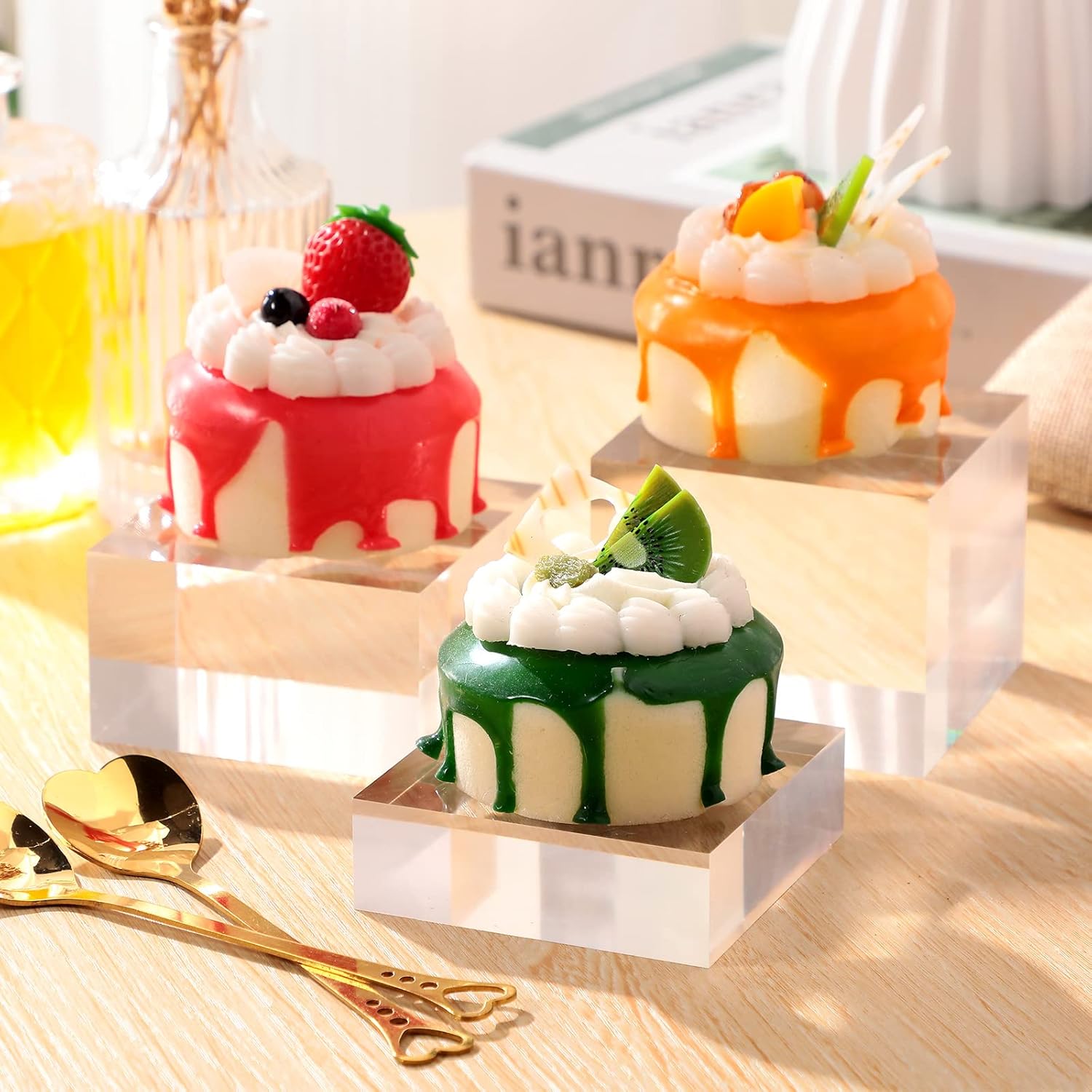 Geelin 3 Pcs Acrylic Square Display Blocks for Jewelry Perfume Collection