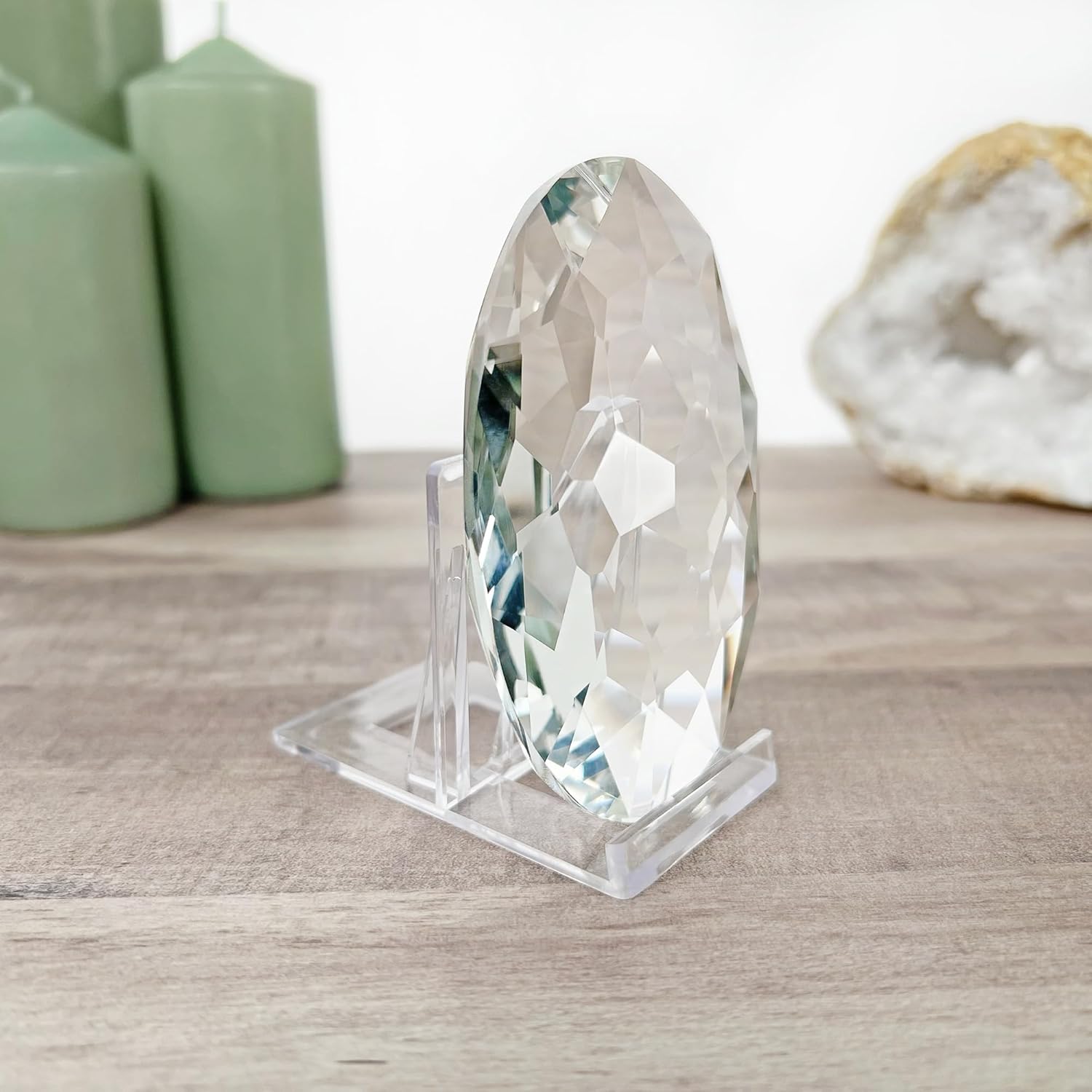 Plymor Clear Acrylic Adjustable Easel for Display